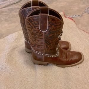Girls cowboy boots